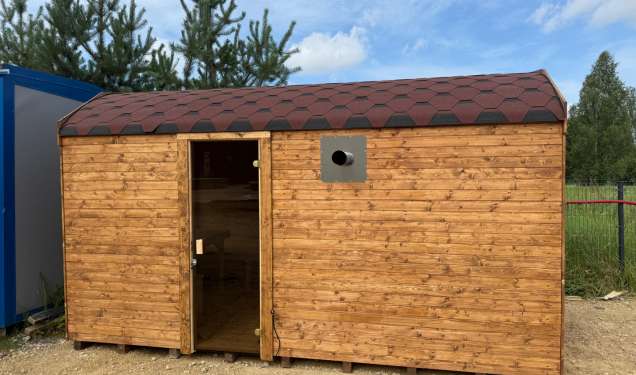 Pirts ar priekštelpu